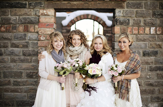 Bridesmaids-in-Scarves